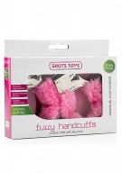 ShotsToys Furry Handcuffs Pink - Kajdanki z futerkiem Różowy ⚫ DARMOWA DOSTAWA od 299zł ⚫ DYSKRETNA PRZESYŁKA 24H Z POLSKI ⚫